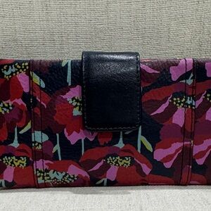 Floral Black and Red Women's Clutch
